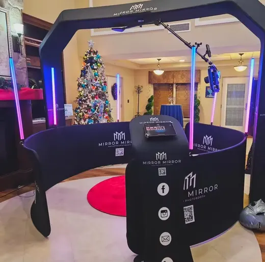 Advanced 360 Degree Photobooth With Machine Video Camera Enclosure Backdrop and Overhead 360 Photo Booth thumbnail 6